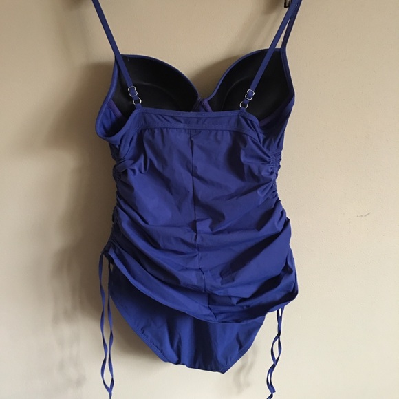 Love Your Assets Spanx Swimsuit One Piece Layered - Picture 3 of 4